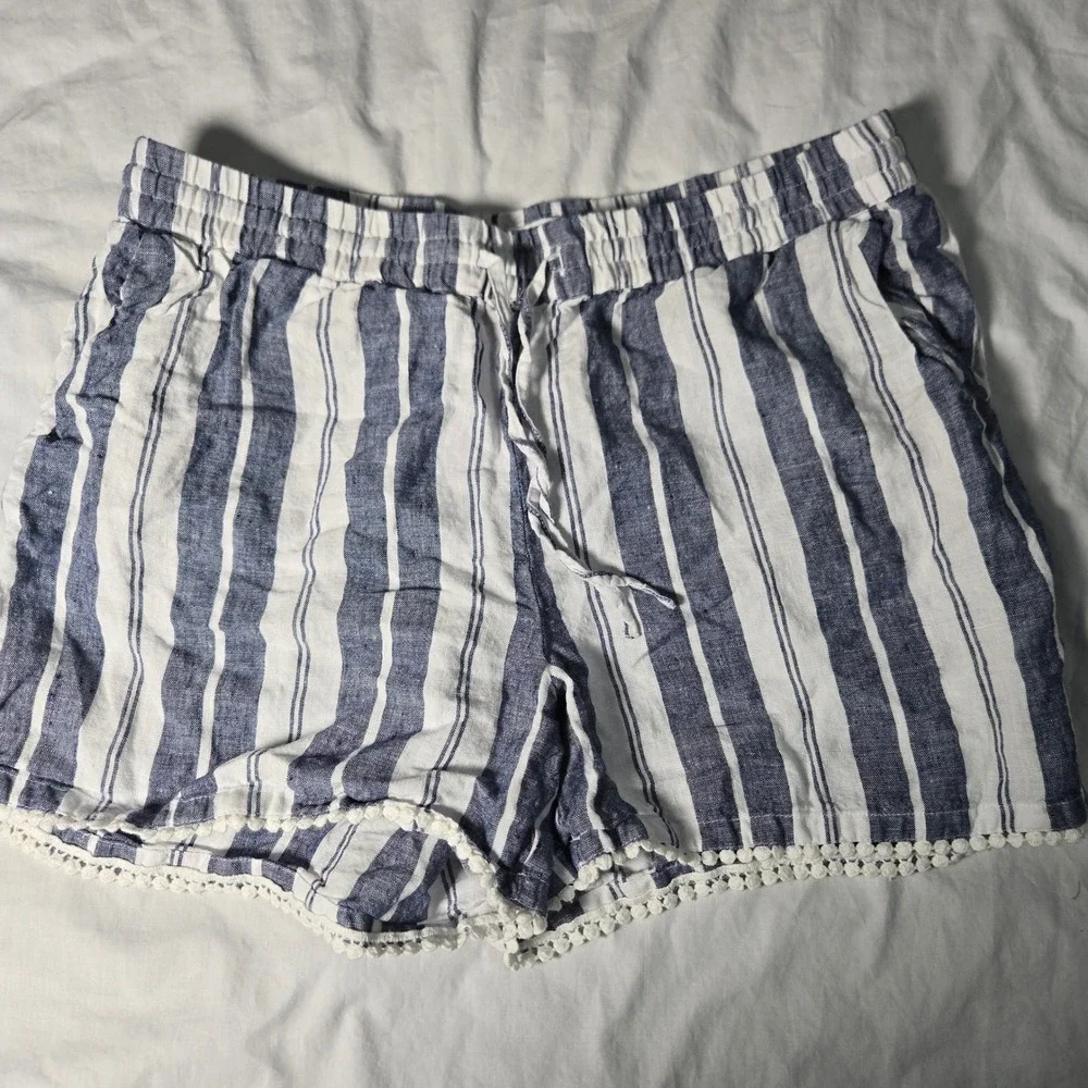 Crown & Ivy Shorts Womens Blue White Striped Linen Pom Pom Trim Shorts Size M
